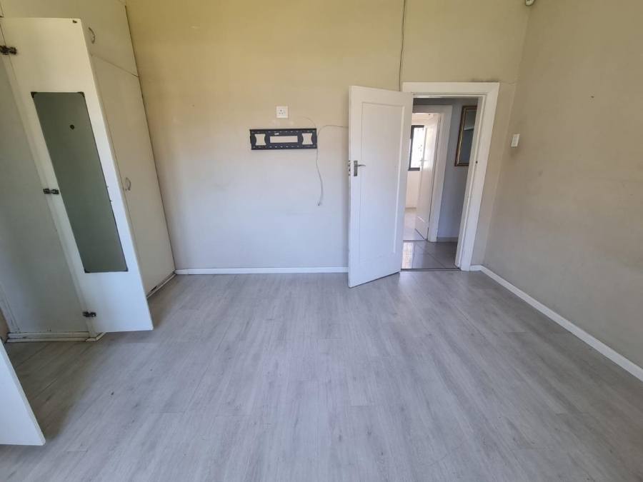 4 Bedroom Property for Sale in Claremont Western Cape